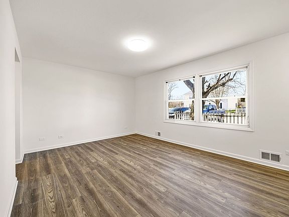 4th image of 1231 Tobin Ct