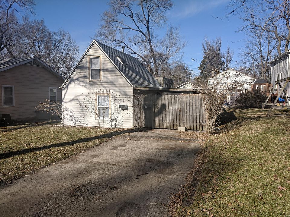 1st image of 2900 W 45th Ave