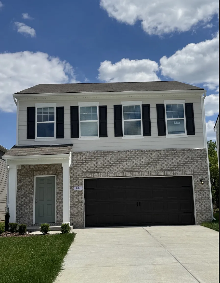 181 Snowdrop Ave — Photo 1
