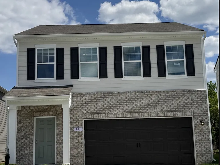 181 Snowdrop Ave — Photo 1