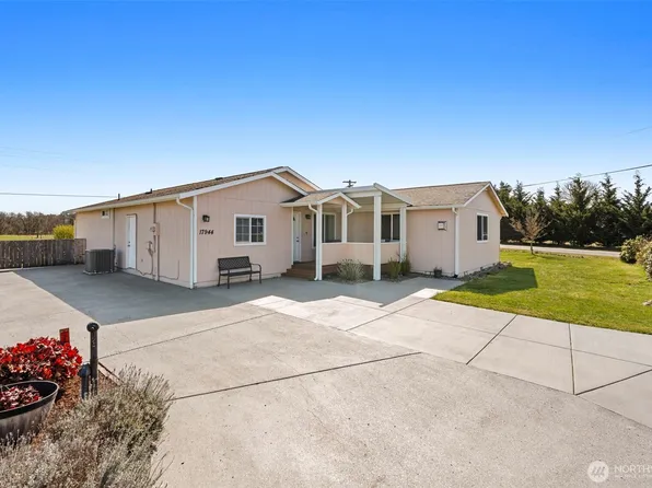 17944 Camus Drive SW, Rochester, WA 98579