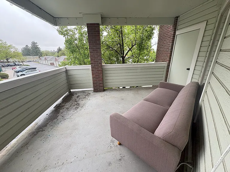 33 S Boulder Cir #202 — Photo 5