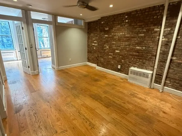 424 East 9th Street image 1 of 9