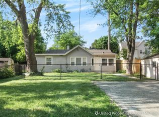 711 Barnett St NE, Grand Rapids, MI