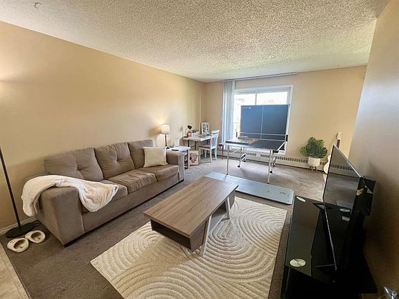3rd image of 35 N Bennett St #207
