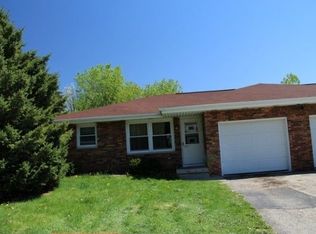 657 Dunn Ave, Oregon, WI 53575