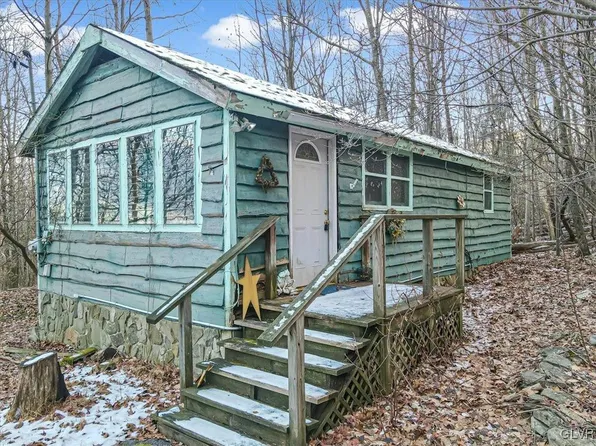 113 Blue Jay Trl, Scotrun, PA 18355