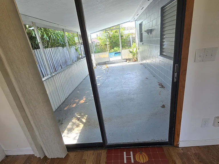 120 NE 3rd St #120 — Photo 4
