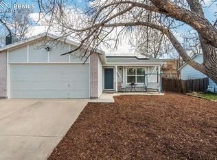 8075 Freemantle Dr, Colorado Springs, CO 80920