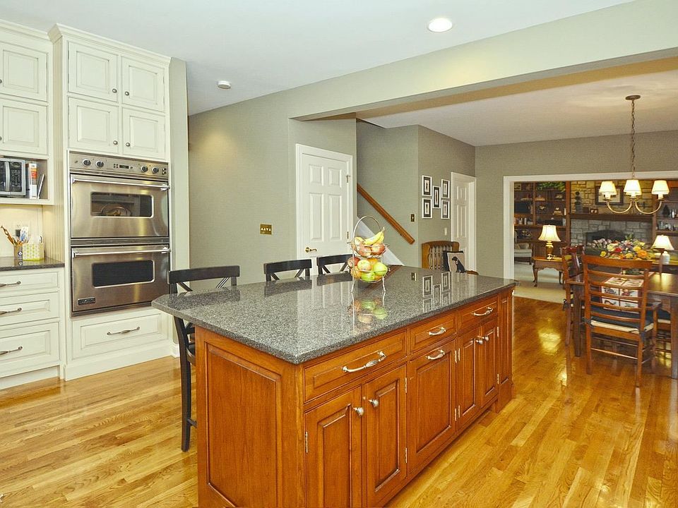 1st image of 8355 Jeanette Ln