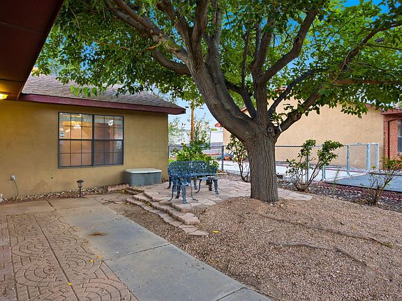 4th image of 5920 Palo Verde Dr NW