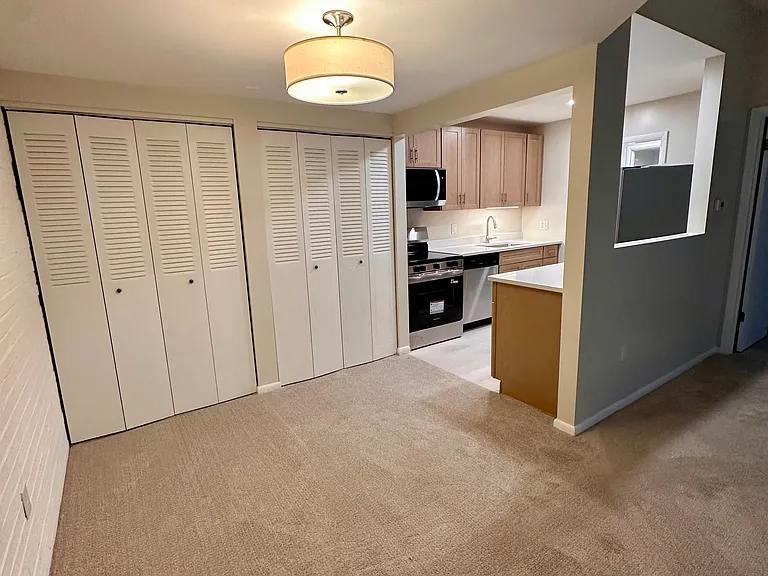 1071 Lancaster Blvd #12 — Photo 4