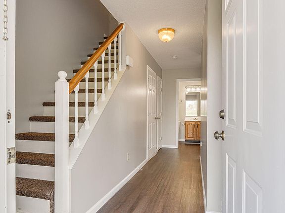 4th image of 108 Cambridgeshire Ct #108