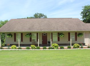 600 N Alston St, Ozark, AR 72949