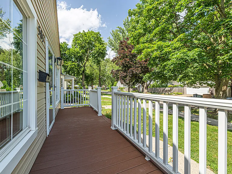 505 Minerva Ave — Photo 13