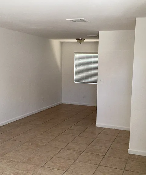 4128 West St #L-F — Photo 3