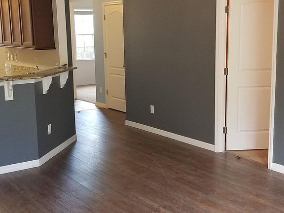 5th image of 7812 Tanbier Dr