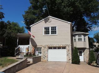 301 Heathcliffe Rd, Huntingdon Valley, PA 19006