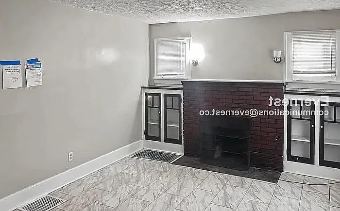 1093 Georgia Ave #1 — Photo 6