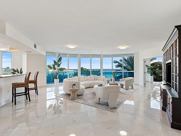 4th image of 801 Briny Avenue #402