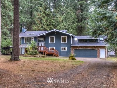 18411 S Tapps Dr E, Lake Tapps, WA, 98391