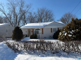 44 Great Plain Rd, Norwich, CT 06360