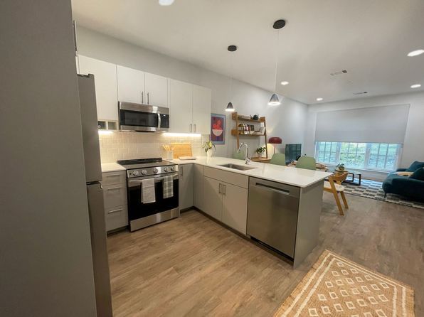 40 Sprague St #1-422