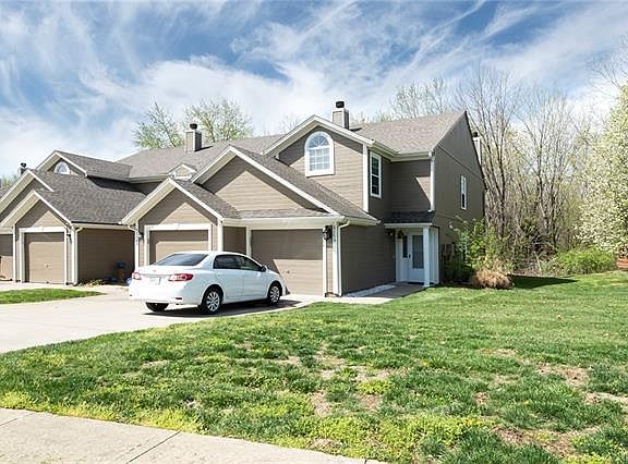 3rd image of 6116 NE Moonstone Ct