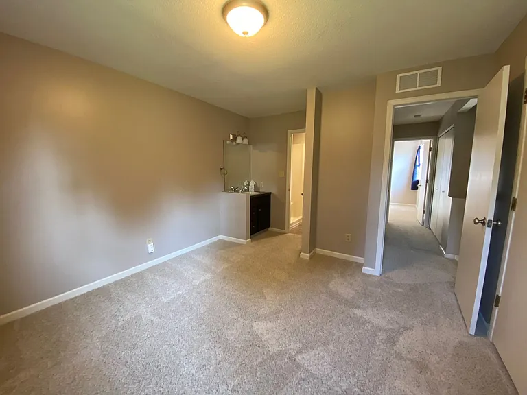 815 Mission Ave — Photo 10