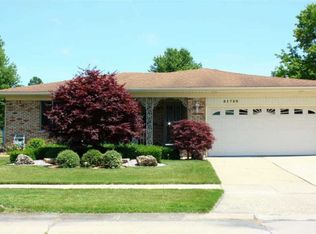 51728 Julies Dr, Chesterfield, MI