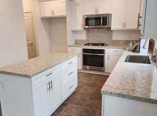 2035 Divine Arroyo, Upland, CA 91786