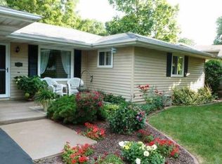 722 W North Ln, Peoria, IL