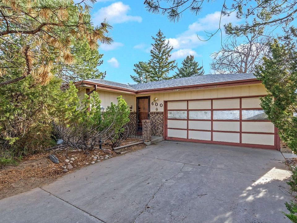1st image of 600 36th Ave Ct