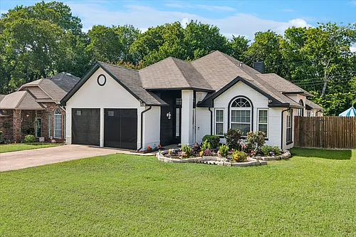 804 Clover Hill Ln Photo 1