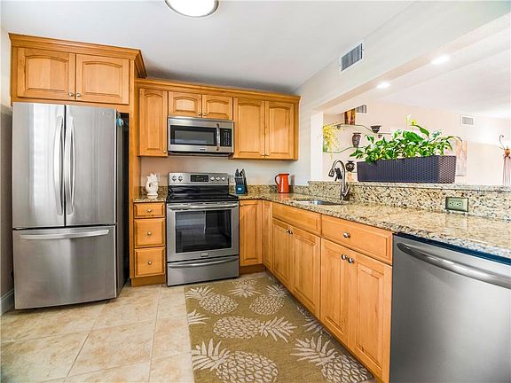 4th image of 7930 Sun Island Dr S APT 209