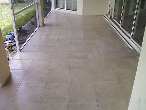 Tiled Lanai; Screened and Under Truss