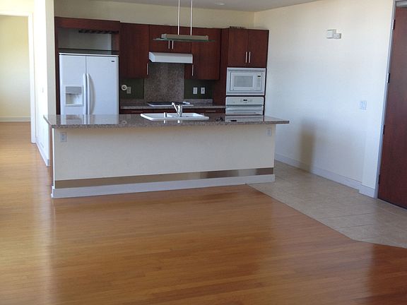 3rd image of 3812 Park Blvd Unit 601