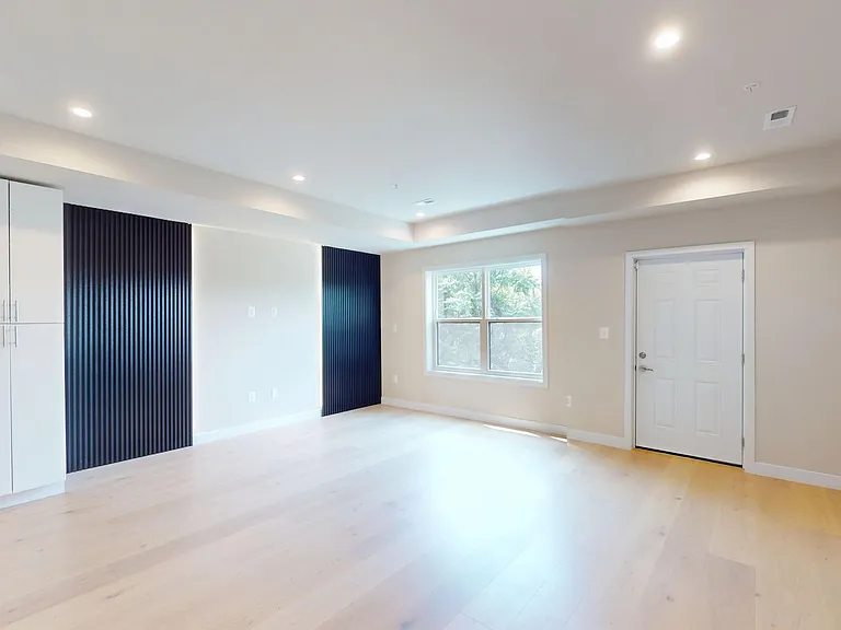 4923 1/2 A St SE #2 — Photo 8