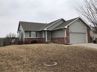 337 S Pitchers Ct, Andover, KS 67002
