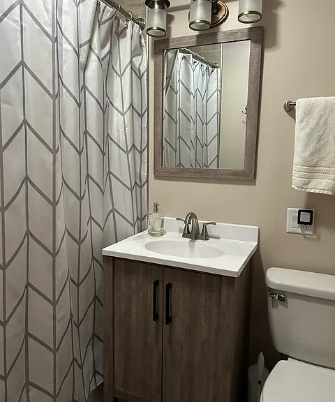 590 Clayton Ln — Photo 13