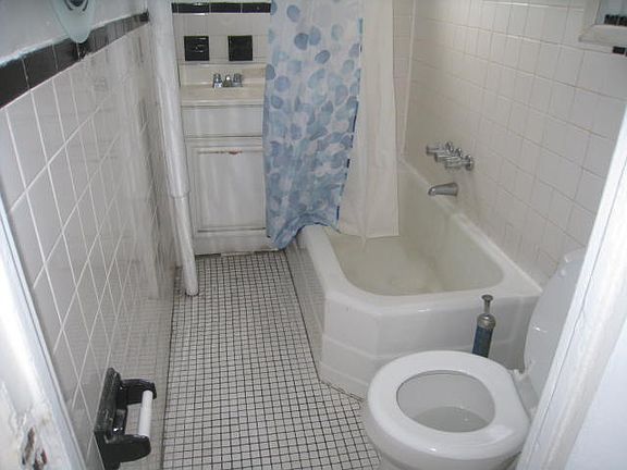 3rd image of 34-44 43rd St #3LEFT