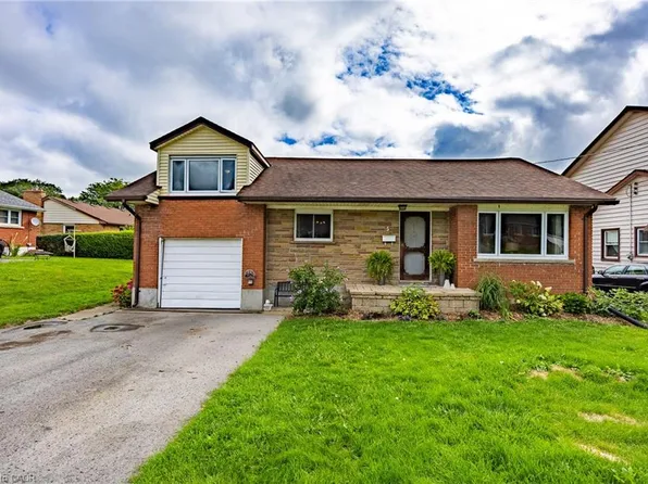 5 Bint Ave, Norfolk County, ON N3Y 4J4