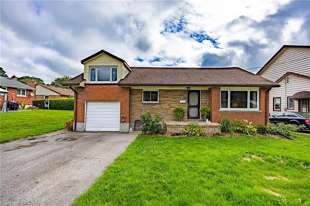 5 Bint Ave photo 1