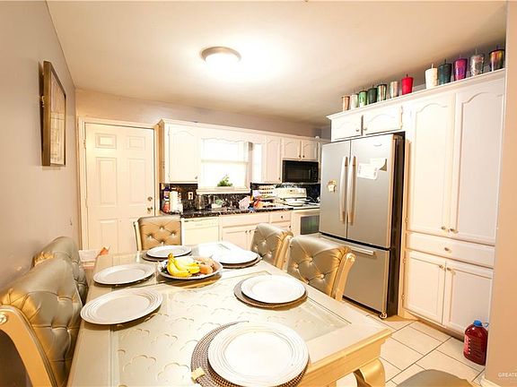 2nd image of 1721 Oasis Dr