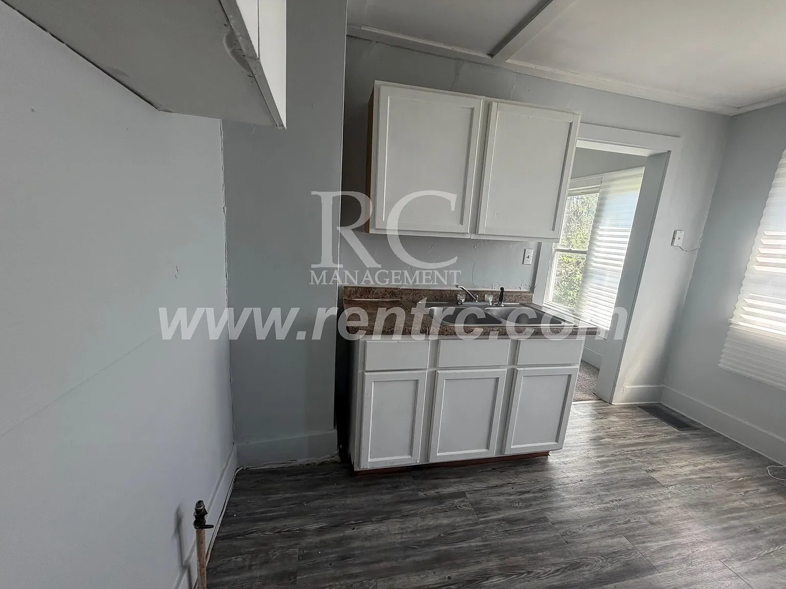 2 bed, 850 sqft, $525 — Photo 2