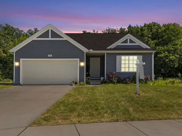 7386 Bramling Dr SE, Caledonia, MI 49316