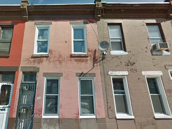 1321 W Lippincott St, Philadelphia, PA 19132