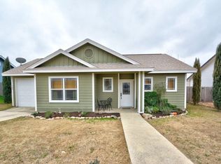 125 Jasper Ln, Kerrville, TX 78028