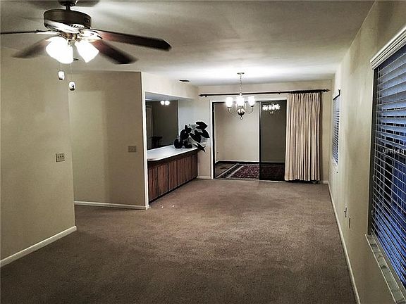 3rd image of 672 Lake Carolyn Cir