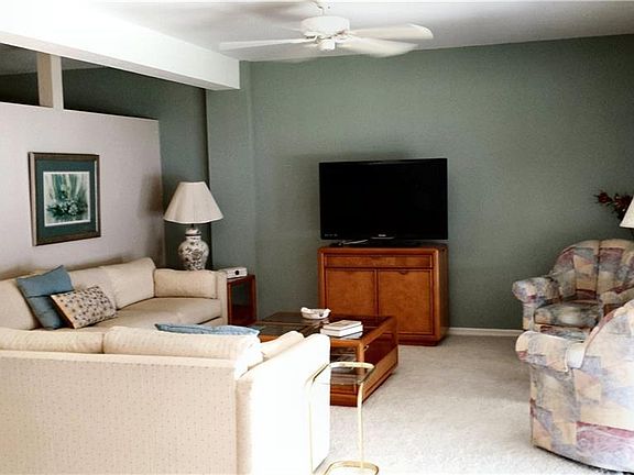 5th image of 1601 Park Beach Cir APT 125